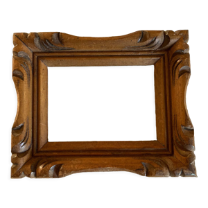 Ancien petit cadre en bois sculpté