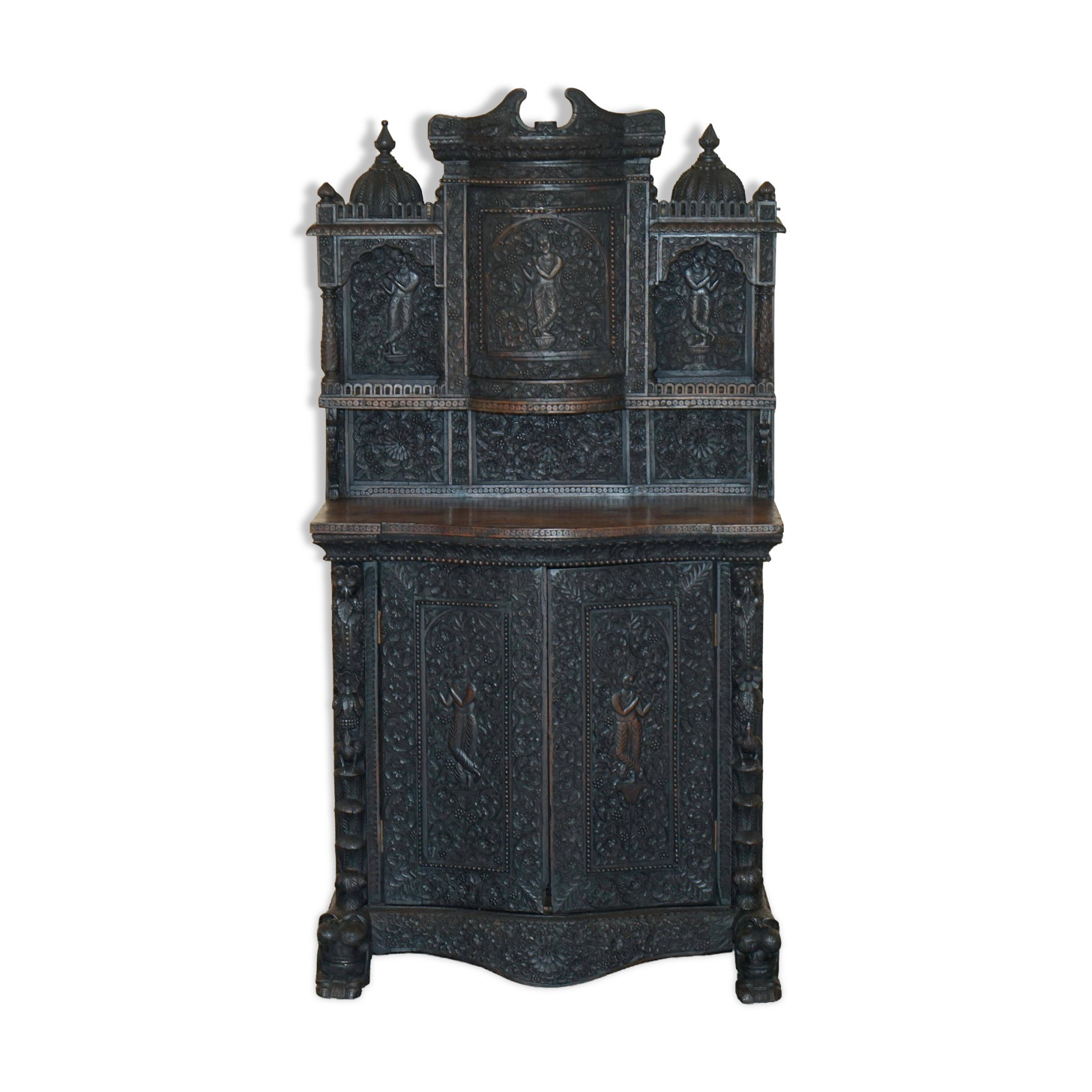Buffet antique sculpté main style temple birman vers 1860