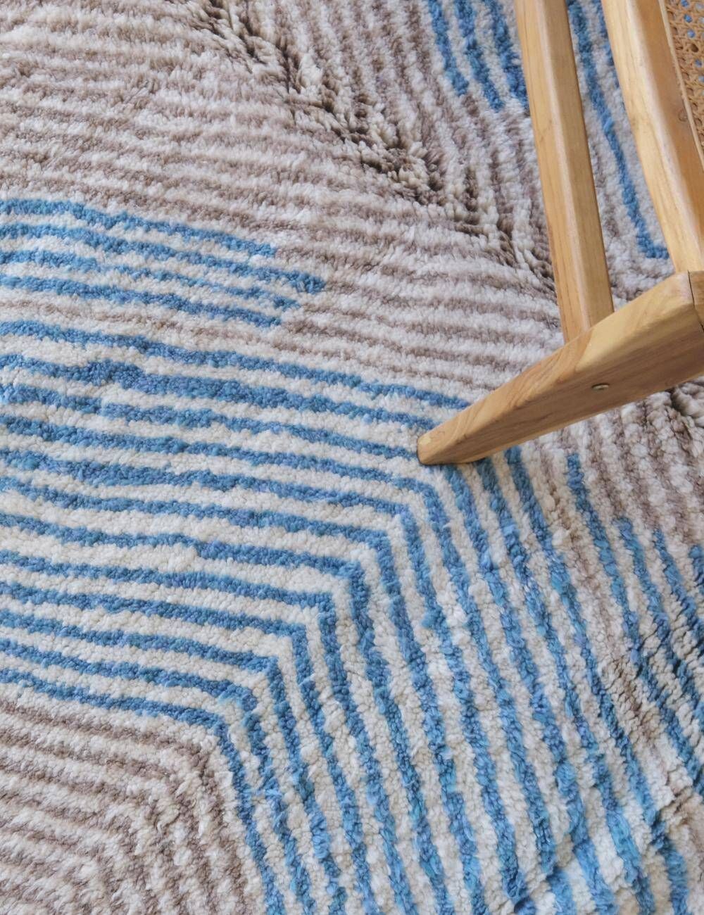 Contemporary Beni Mrirt Rug - 307 x 214 cm
