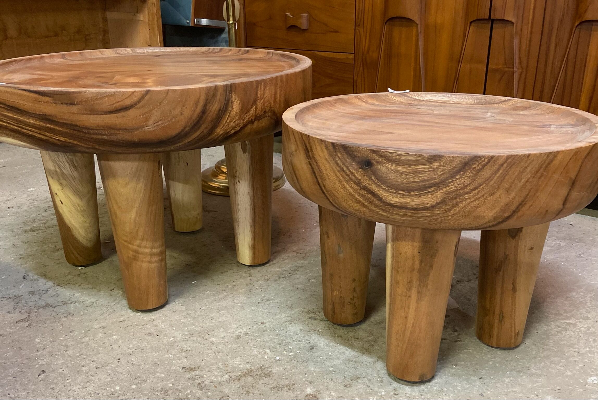 Round coffee table / coffee table / side table wabisabi