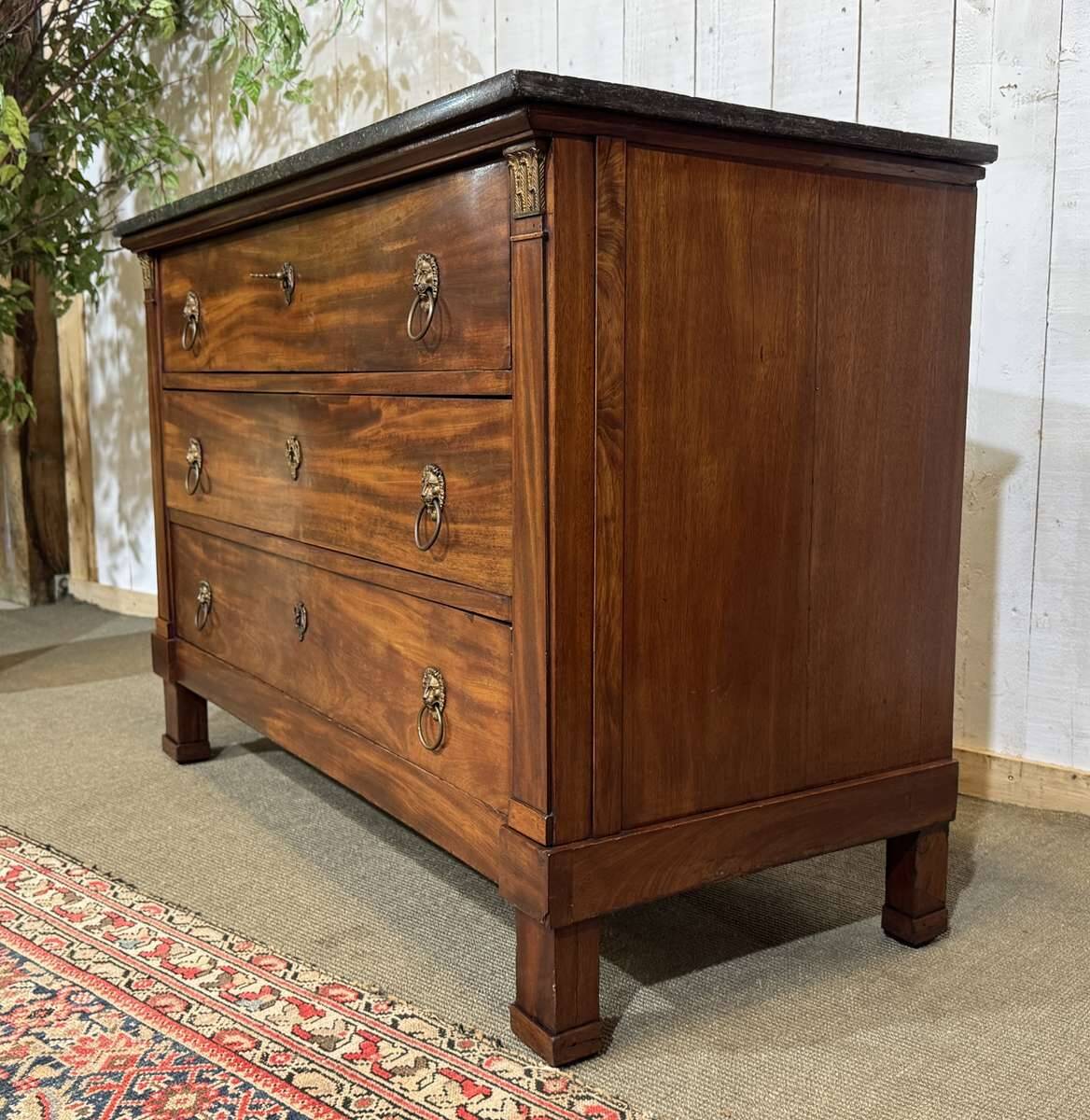 Commode Empire en acajou et dessus marbre XIXème