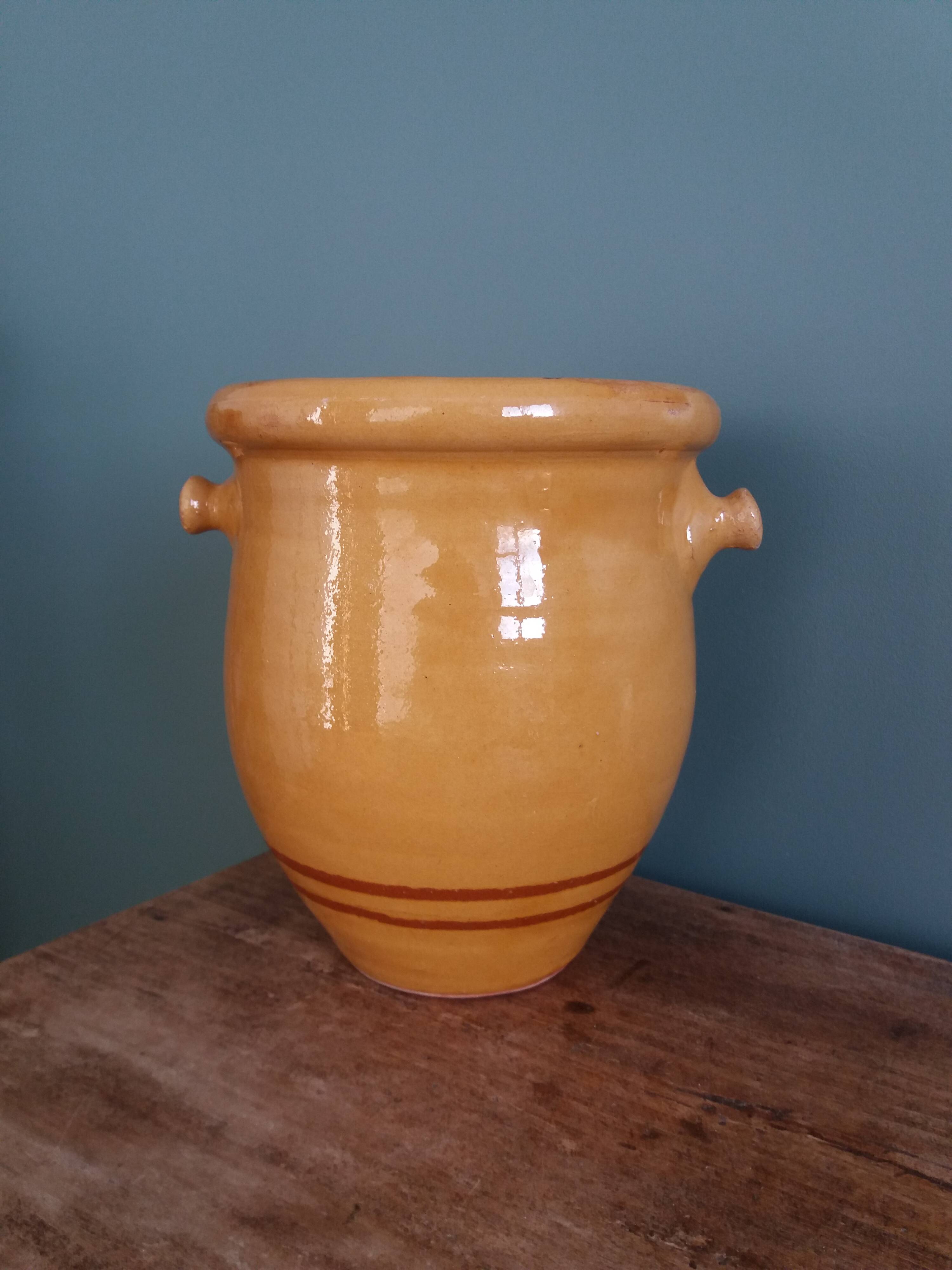 Provencal pottery terracotta jar