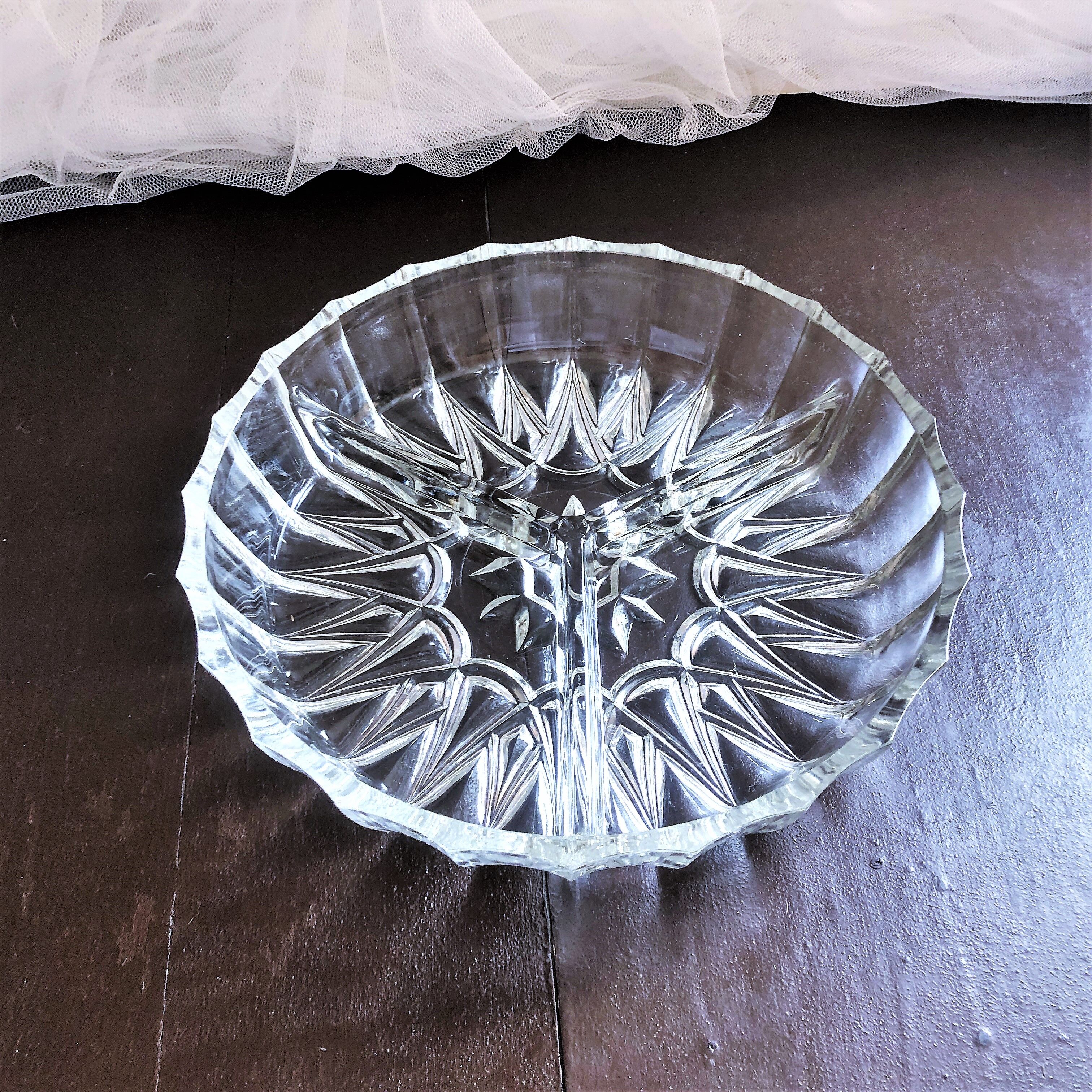 Serving dish called beggar with three vintage compartments