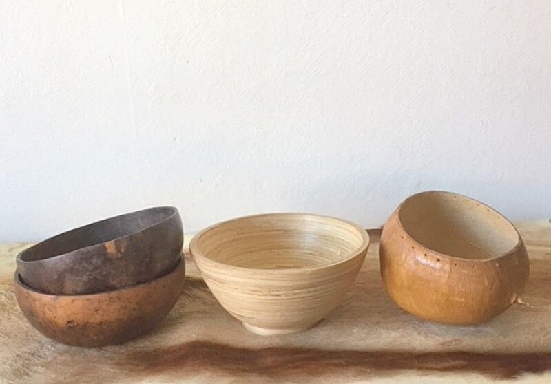 4 natural wooden bowls