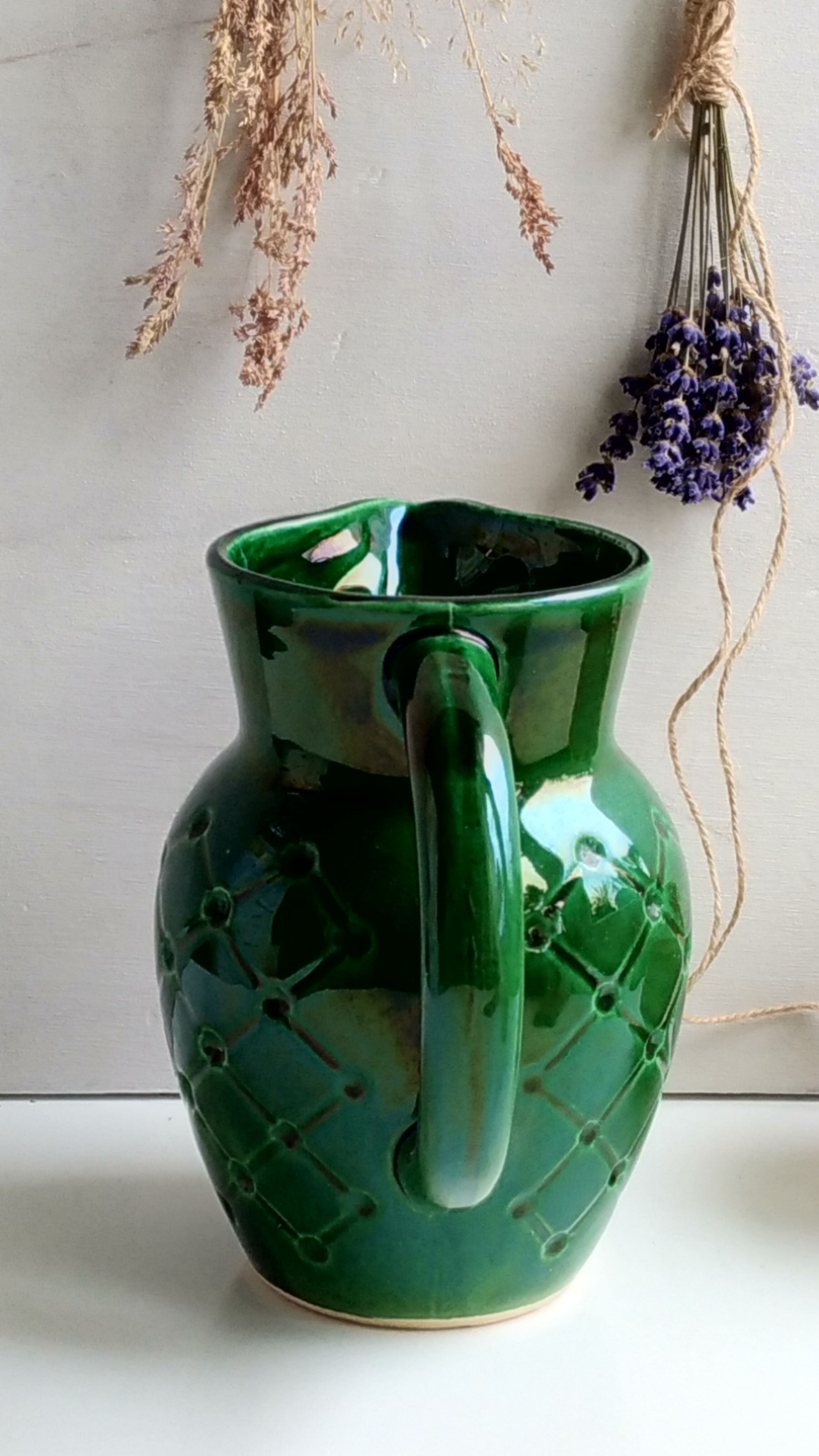 Green pitcher Poet Laval model Resille