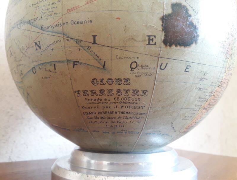 Globe terrestre lumineux J.Forest milieu XX°