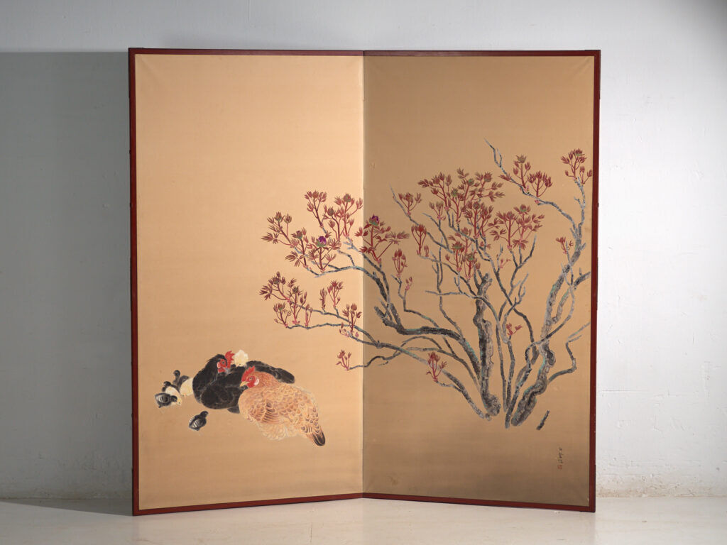 Ancient Japanese folding screen with two panels on a gold background – Japan, circa 1920