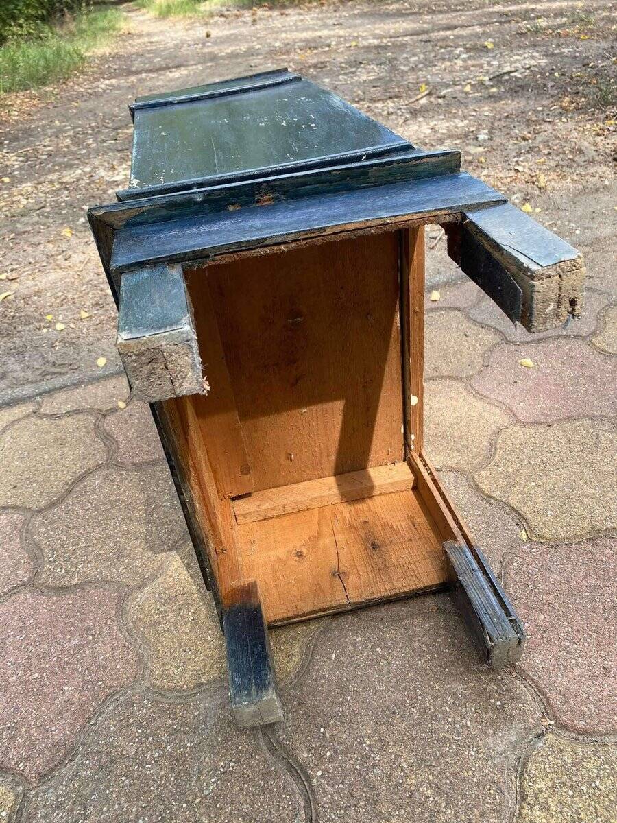 Antique Italian nightstand, 1920s