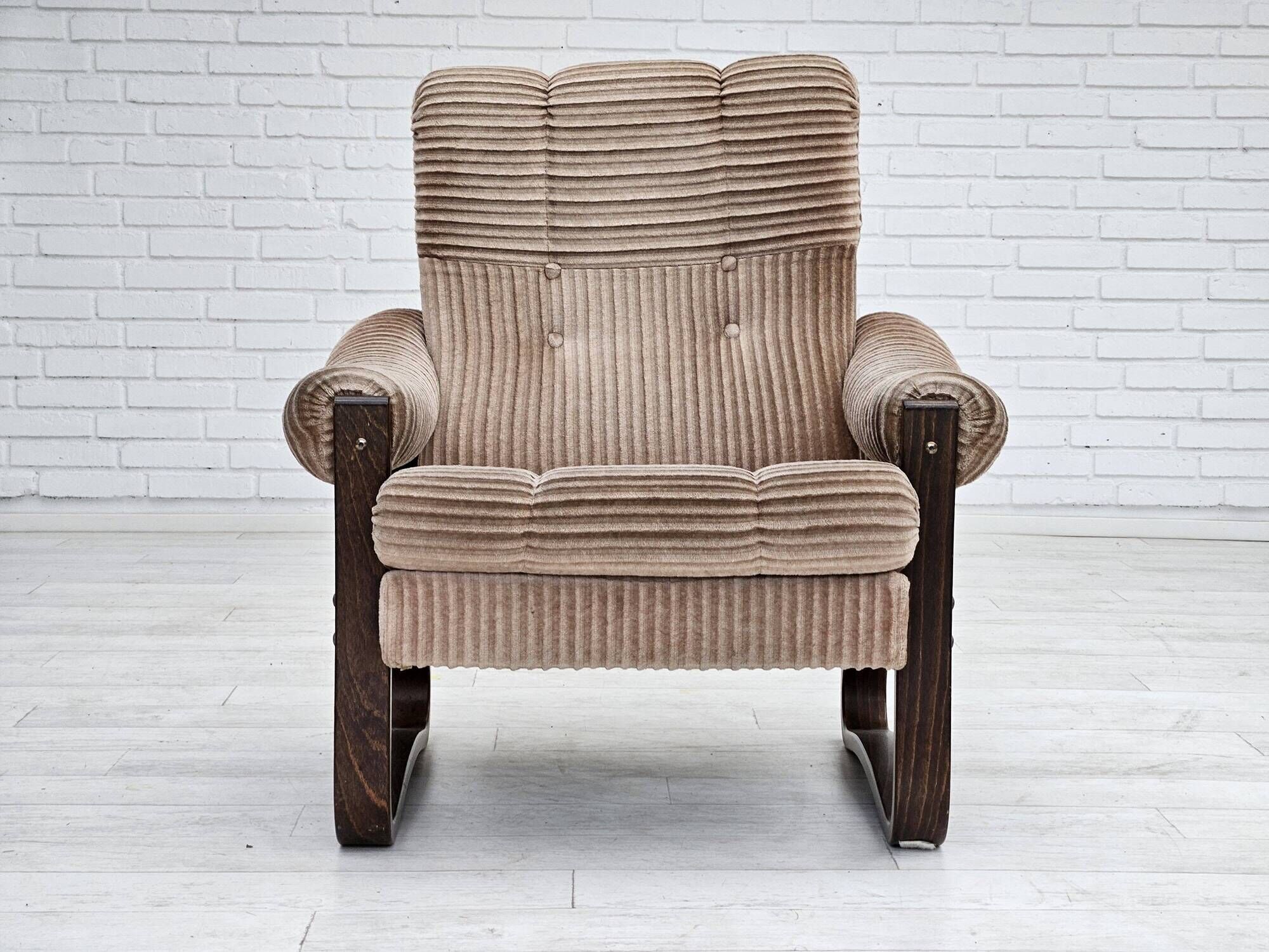 1970s, pair of Danish lounge chairs, original very good condition, corduroy.