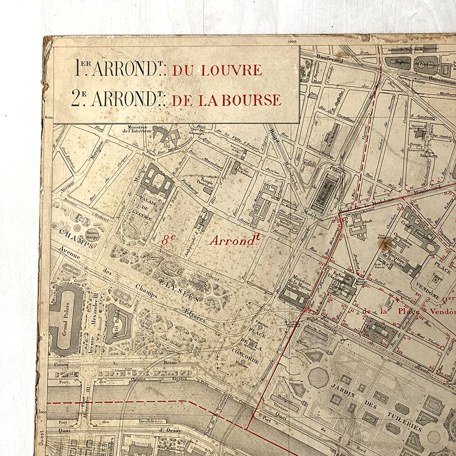 Old cardboard map of Paris - 1st and 2nd Arrondissement