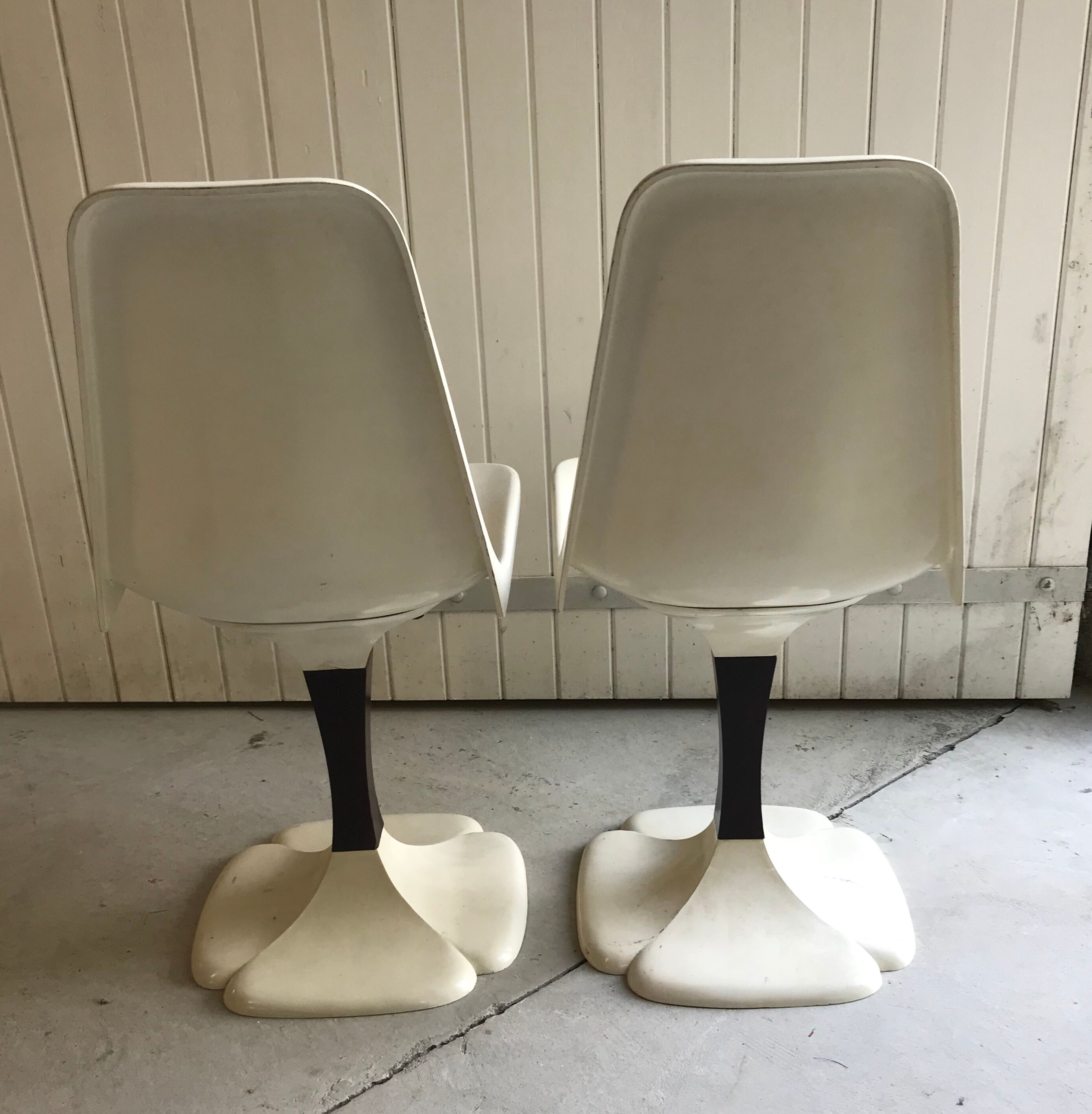 Pair of Tulip Gautier chairs