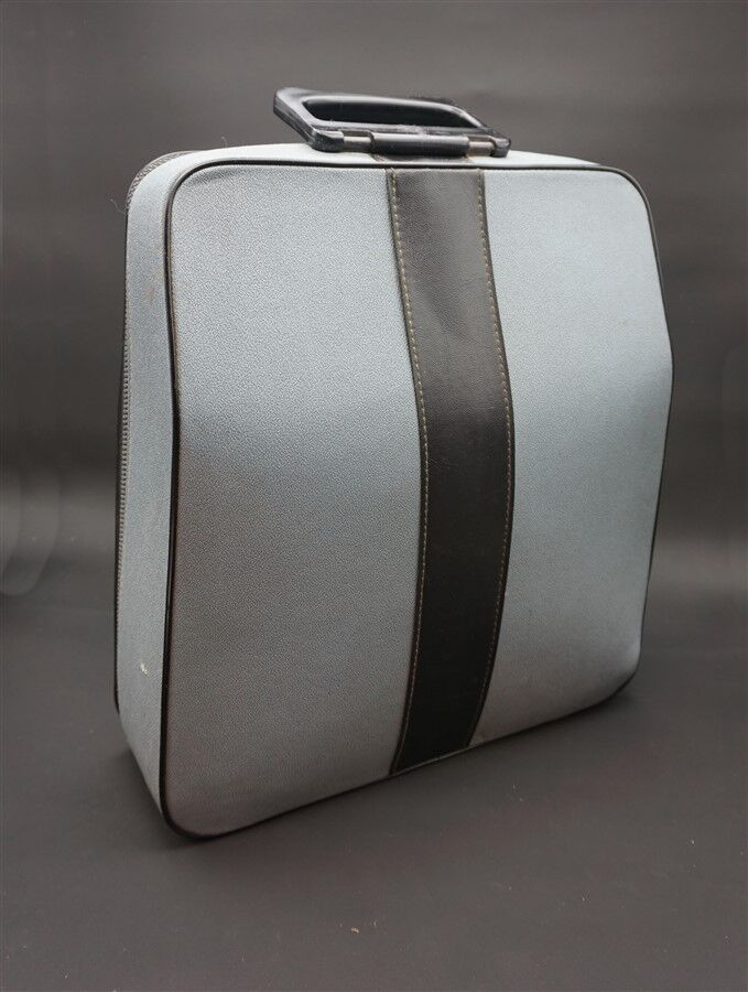 Lettera 32 typewriter