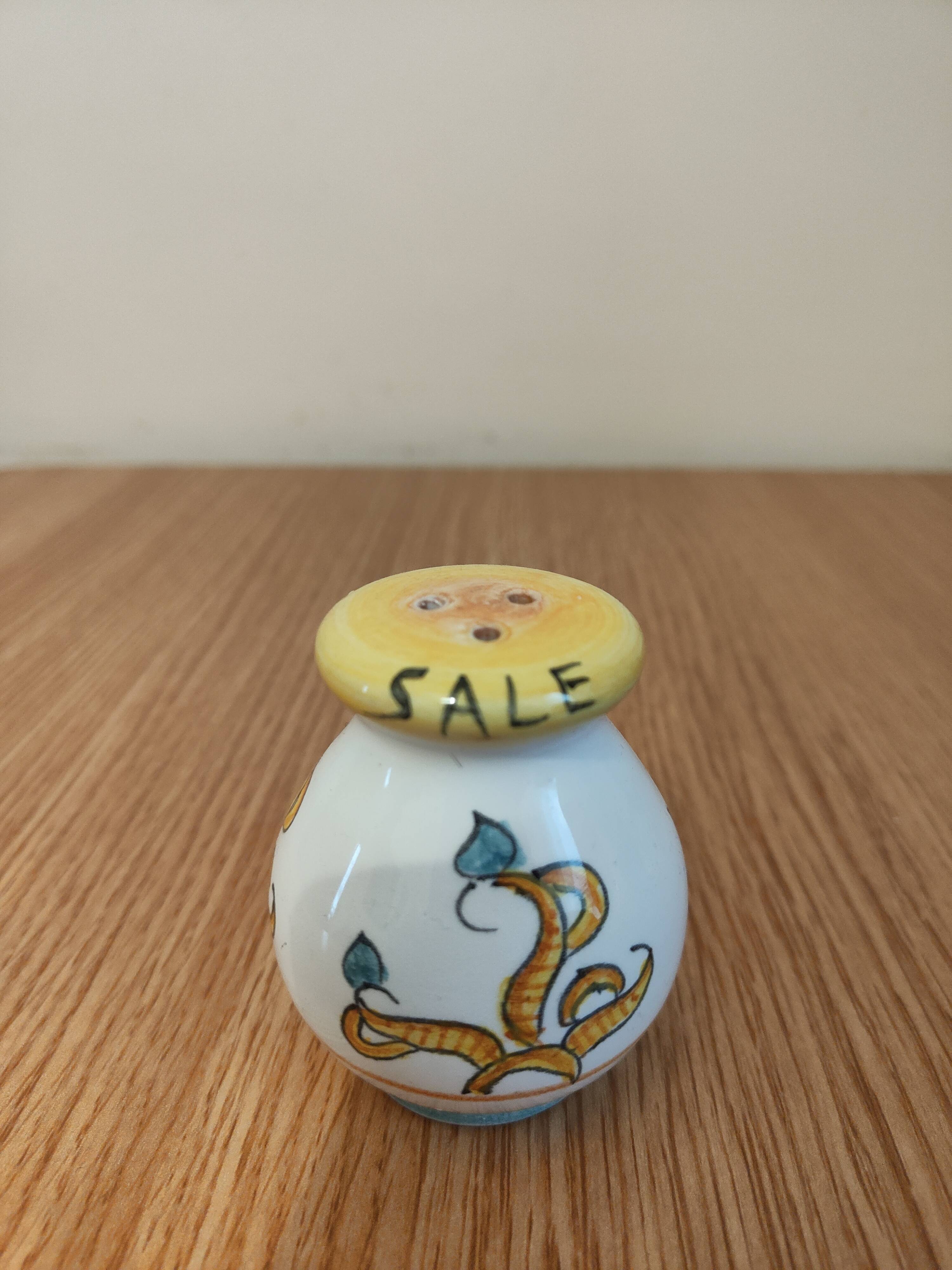 Fima Deruta Salt Shaker