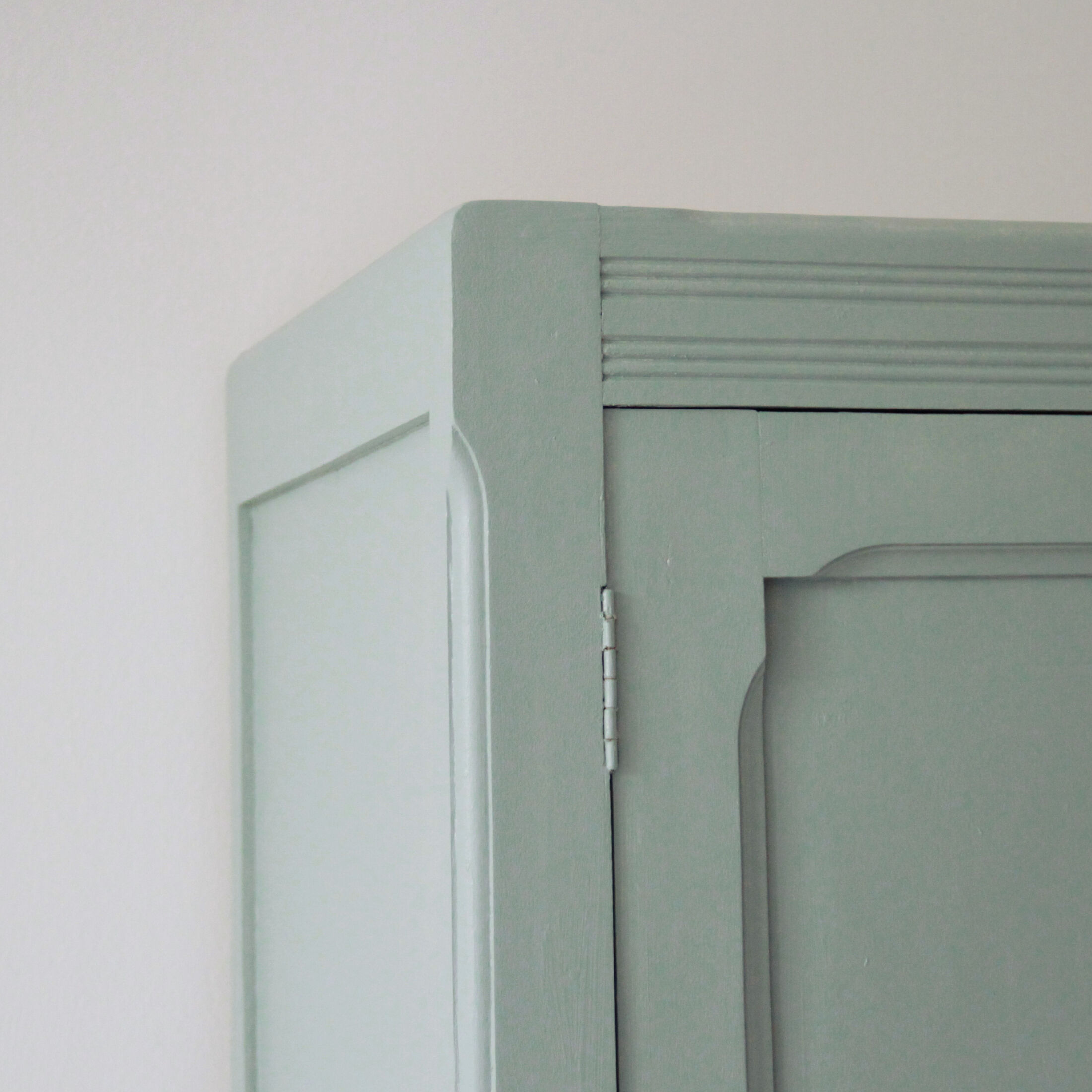 Small Parisian wardrobe, boarding school, vintage