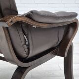 1970s, Scandinavian lounge chair in original condition, brown leather, dark bent wood.
