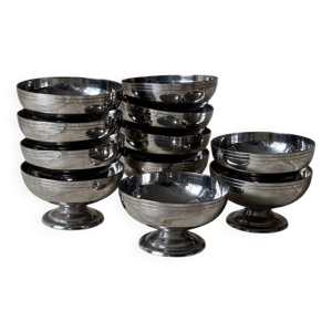 Coupelles en inox vintage