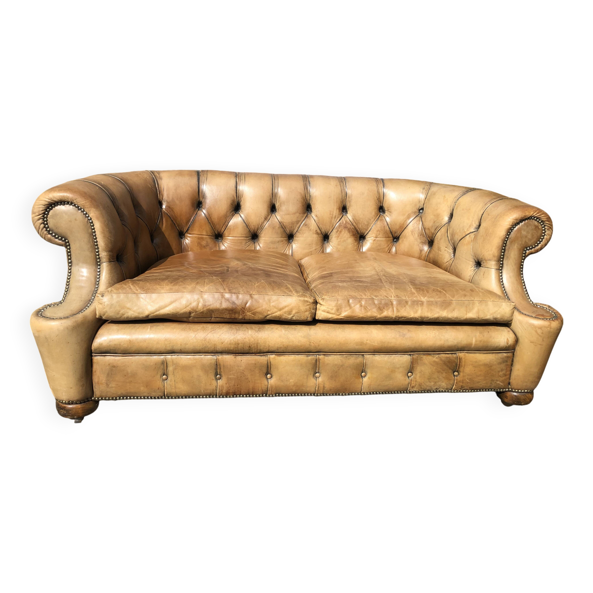 2-seater Chesterfield sofa in tan leather