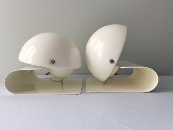 Pair of "Bugia" lamps by Giuseppe Cormio edited by Guzzini