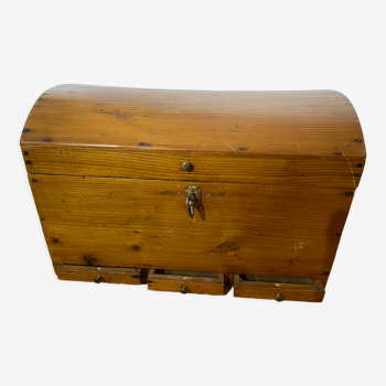 Old travel trunk, with 3 small drawers
