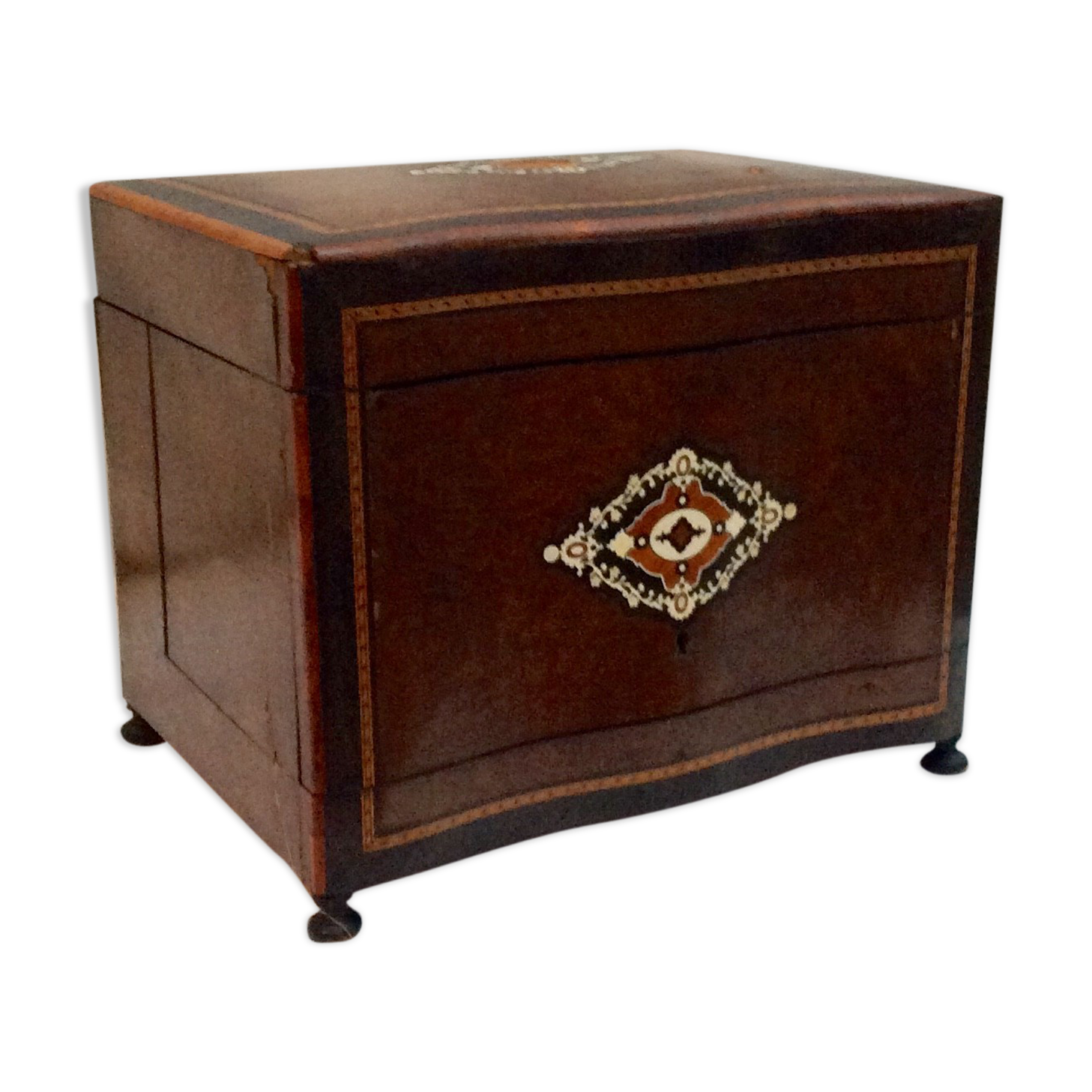 Old liquor cellar box with empty servant removable tray XlXeme H-27cm-L-32.5 cm-Pr-24cm-