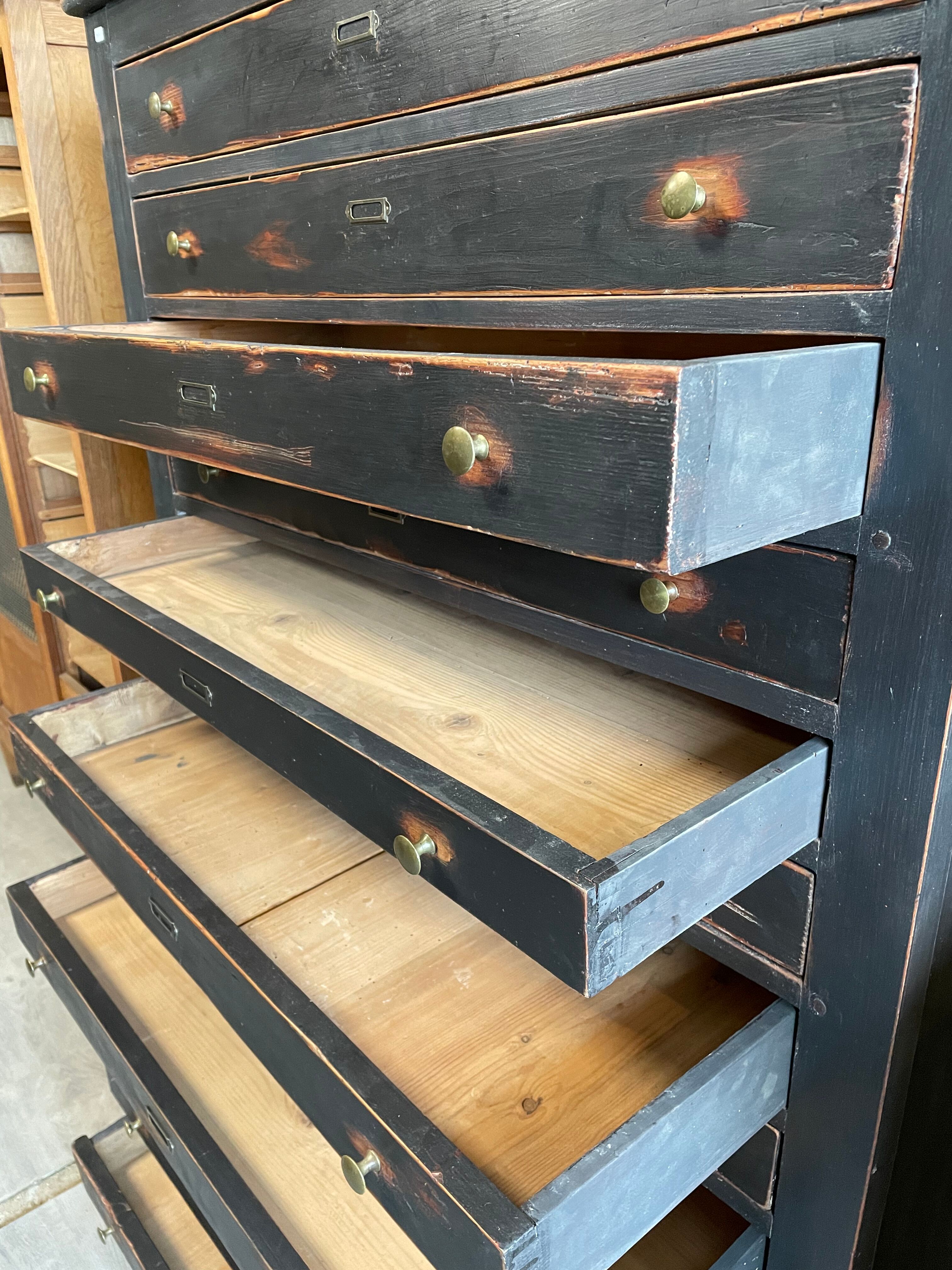 Trade cabinet storage 14 drawers