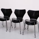 Vintage set 3107 butterfly chairs design Arne Jacobsen for Fritz Hansen