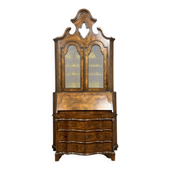 Louis XV Venetian scriban cabinet of crossbow shape in walnut bramble marquetry