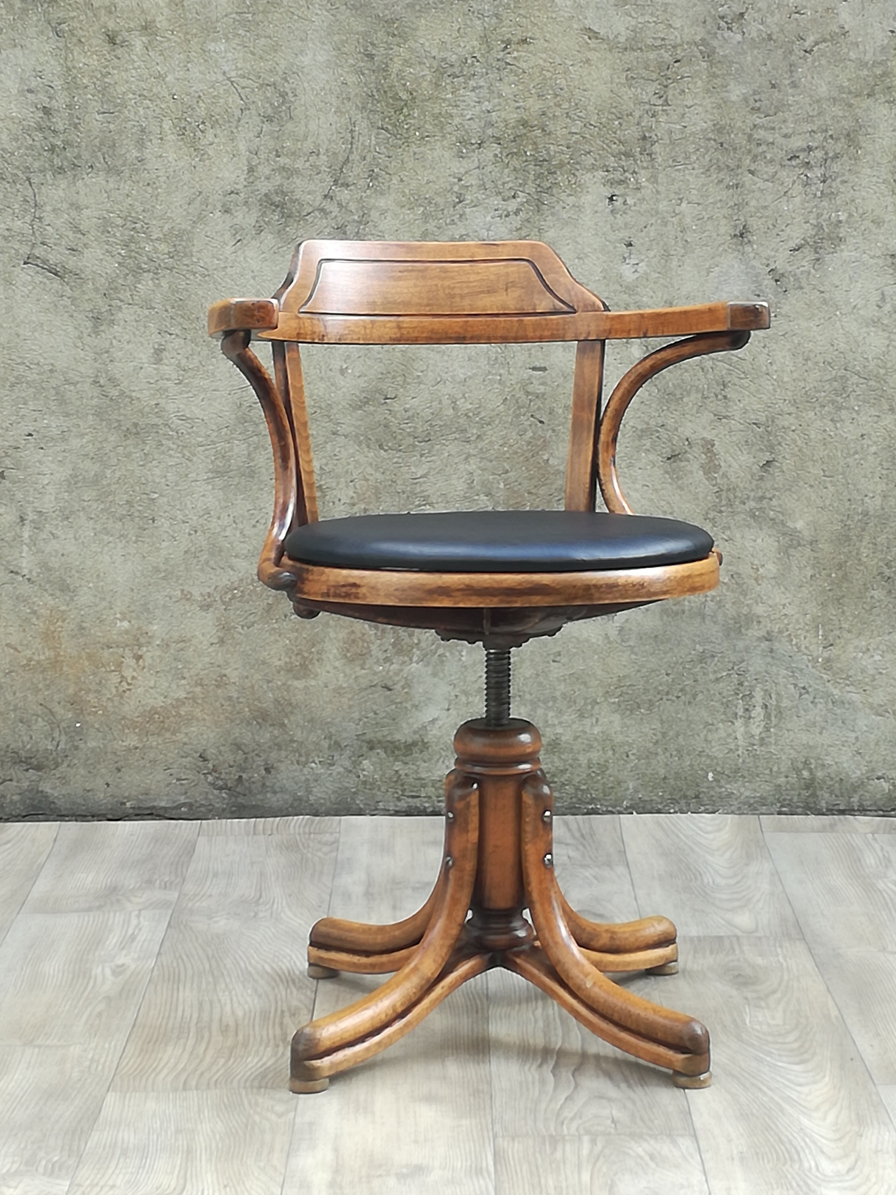 Thonet armchair