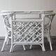 Ensemble table et chaises en rotin blanc