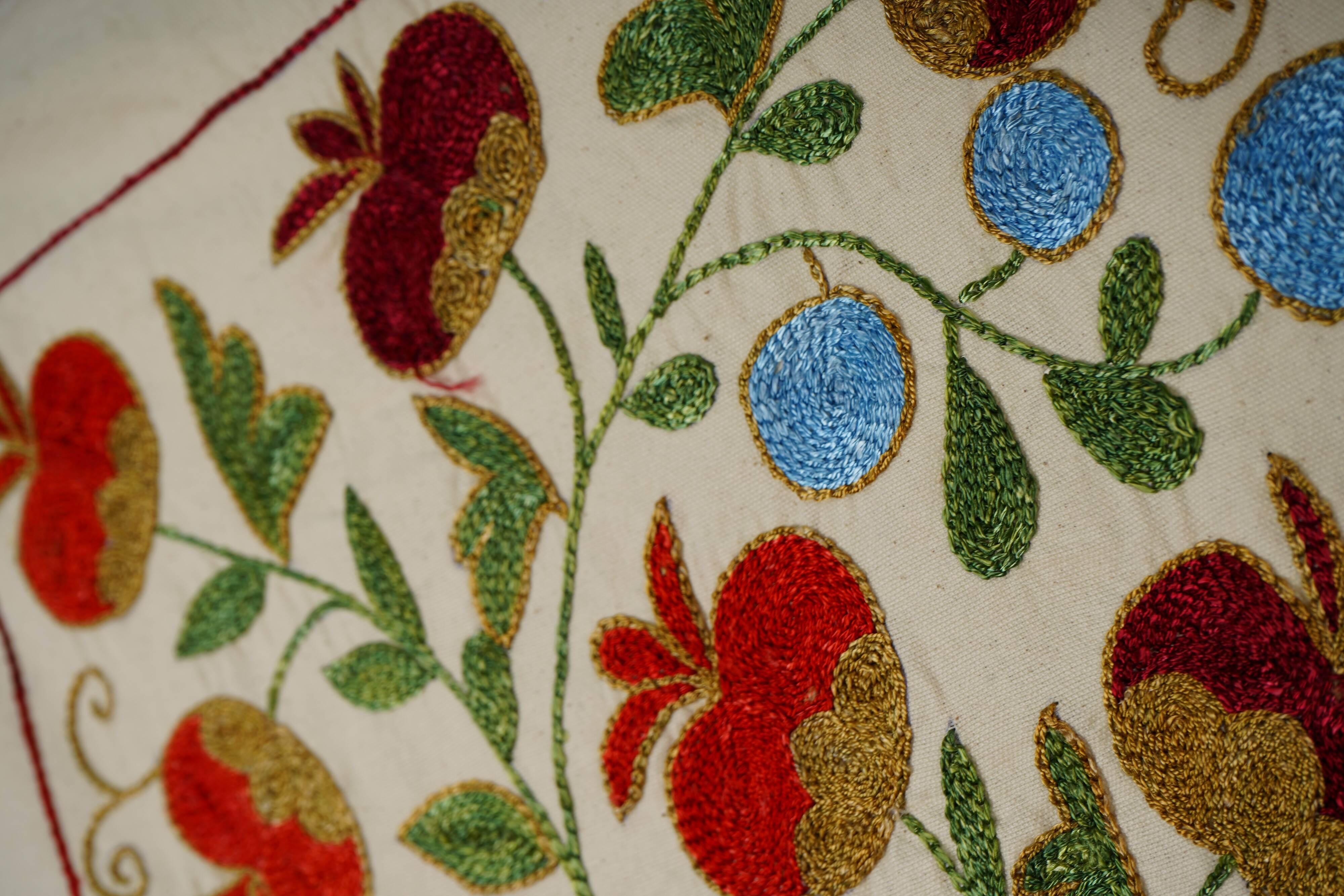 Vintage Turkish rug hand-knotted 50x95cm