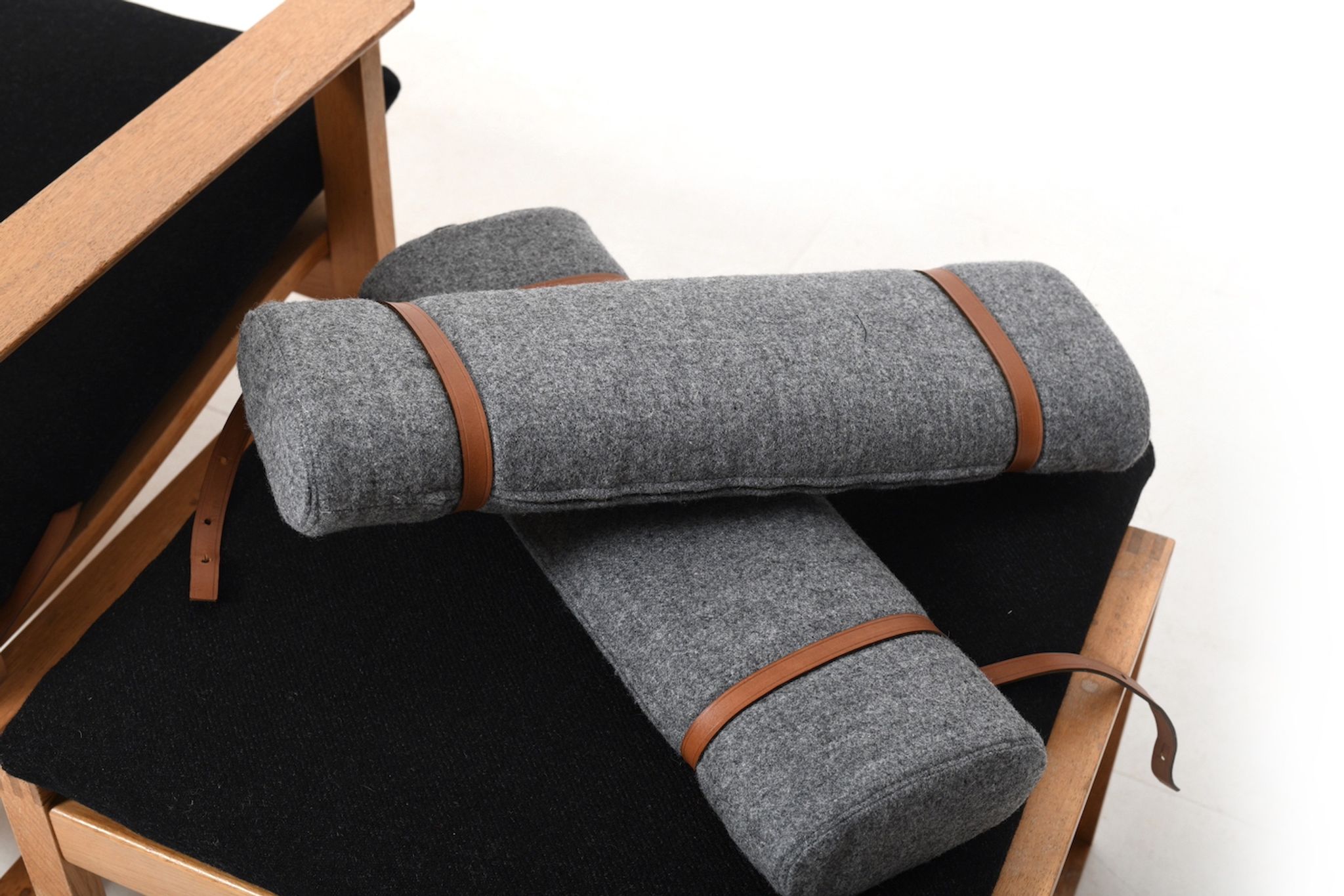 Børge Mogensen Sled Chairs BM-2254 and Stool 1960s