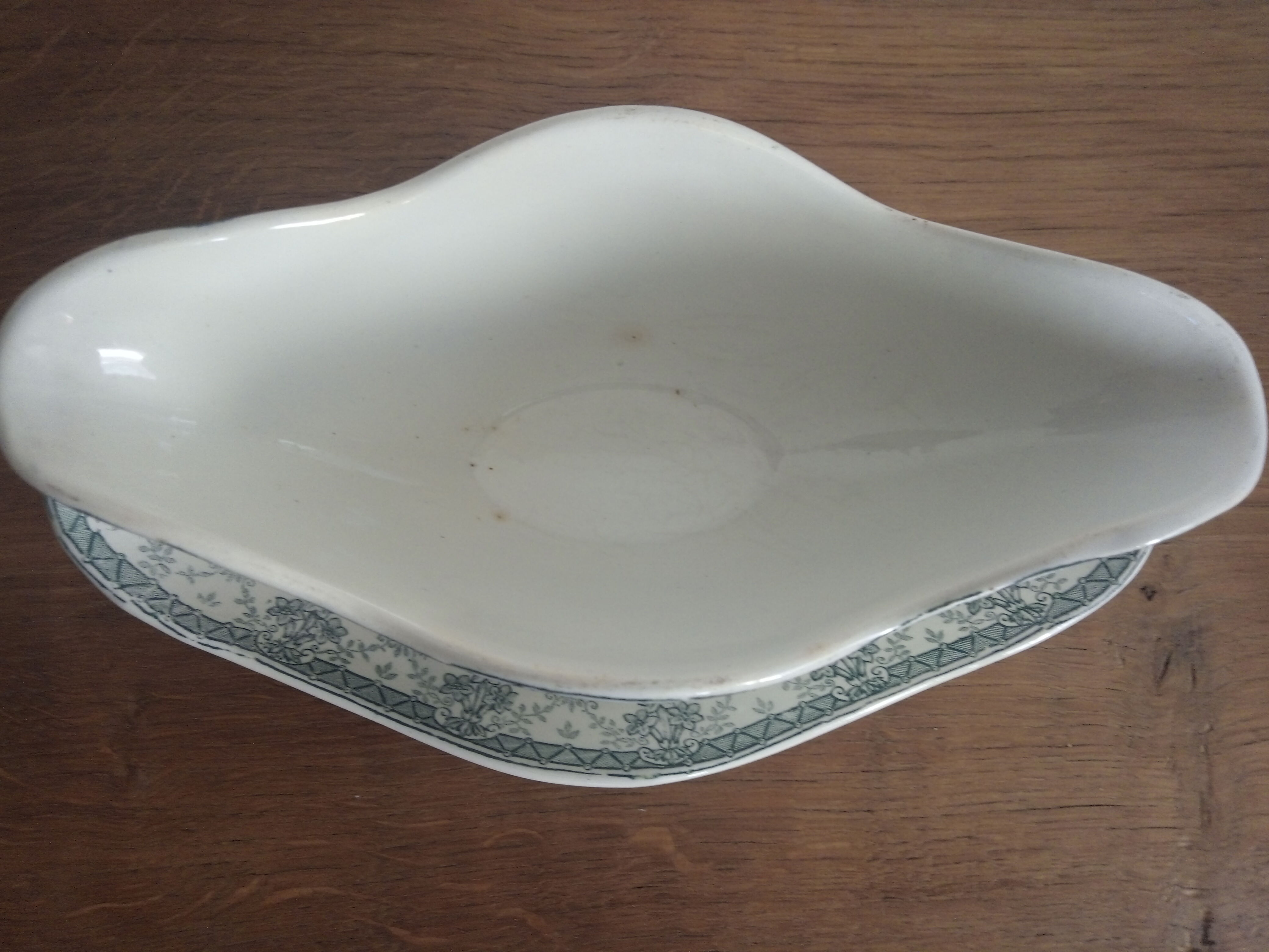 St Amand earthenware sauce dish