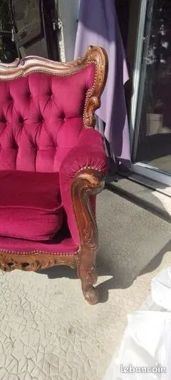 Three-seater sofa Bordeaux