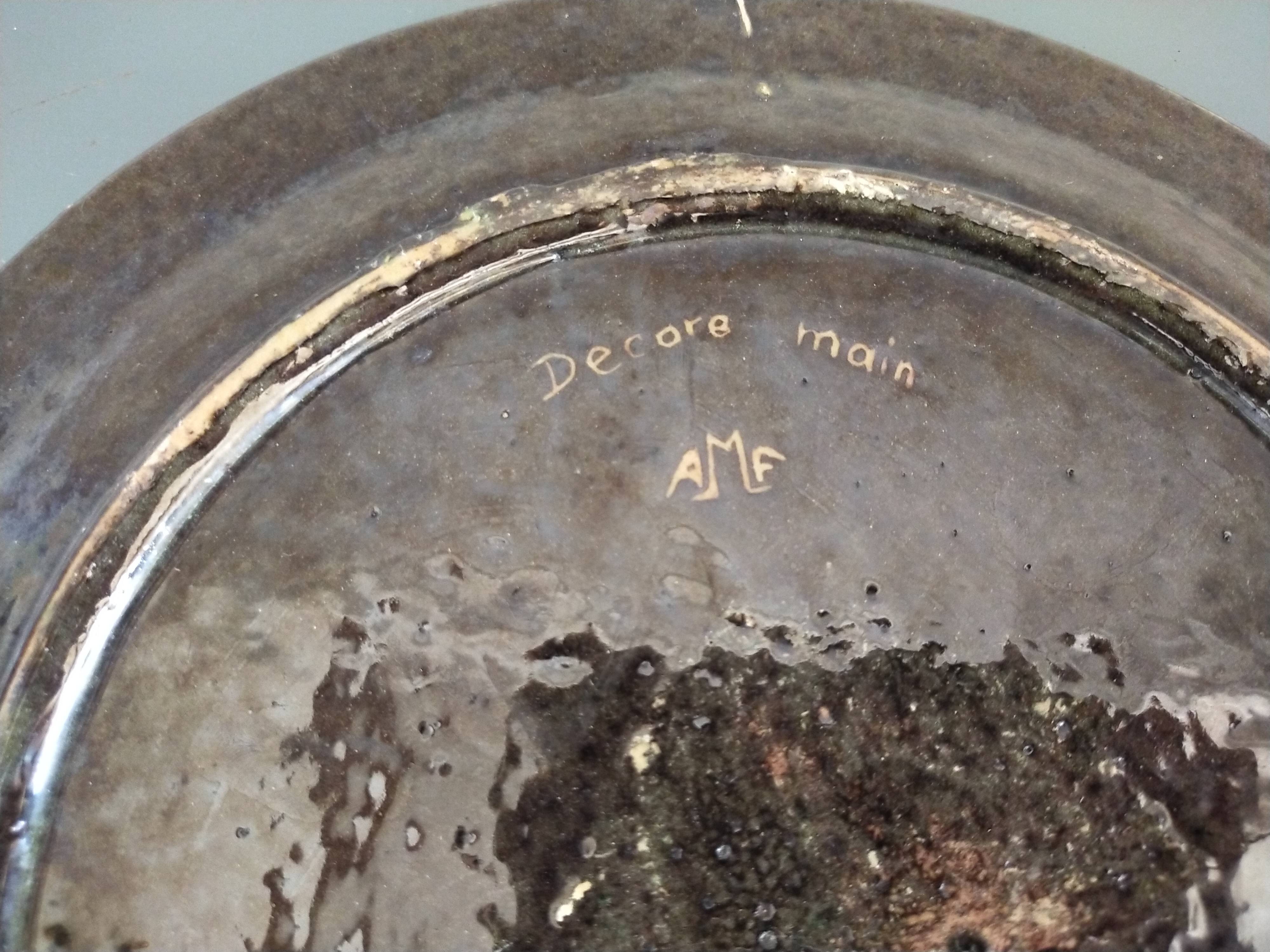 Plat vintage en terre cuite vernissée Dauphiné signé A.M.F.