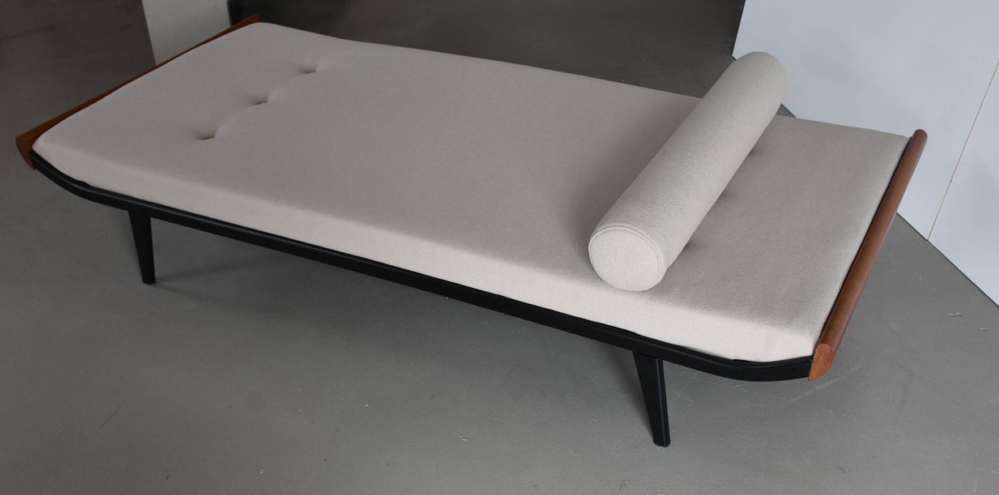 Mid Century Design Daybed Cleopatra