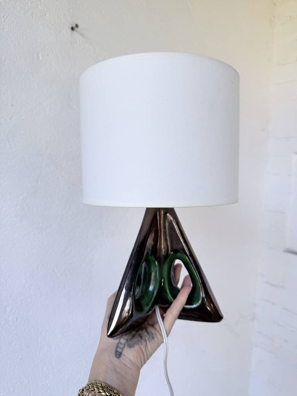 Paire de lampes céramiques forme libre triangle