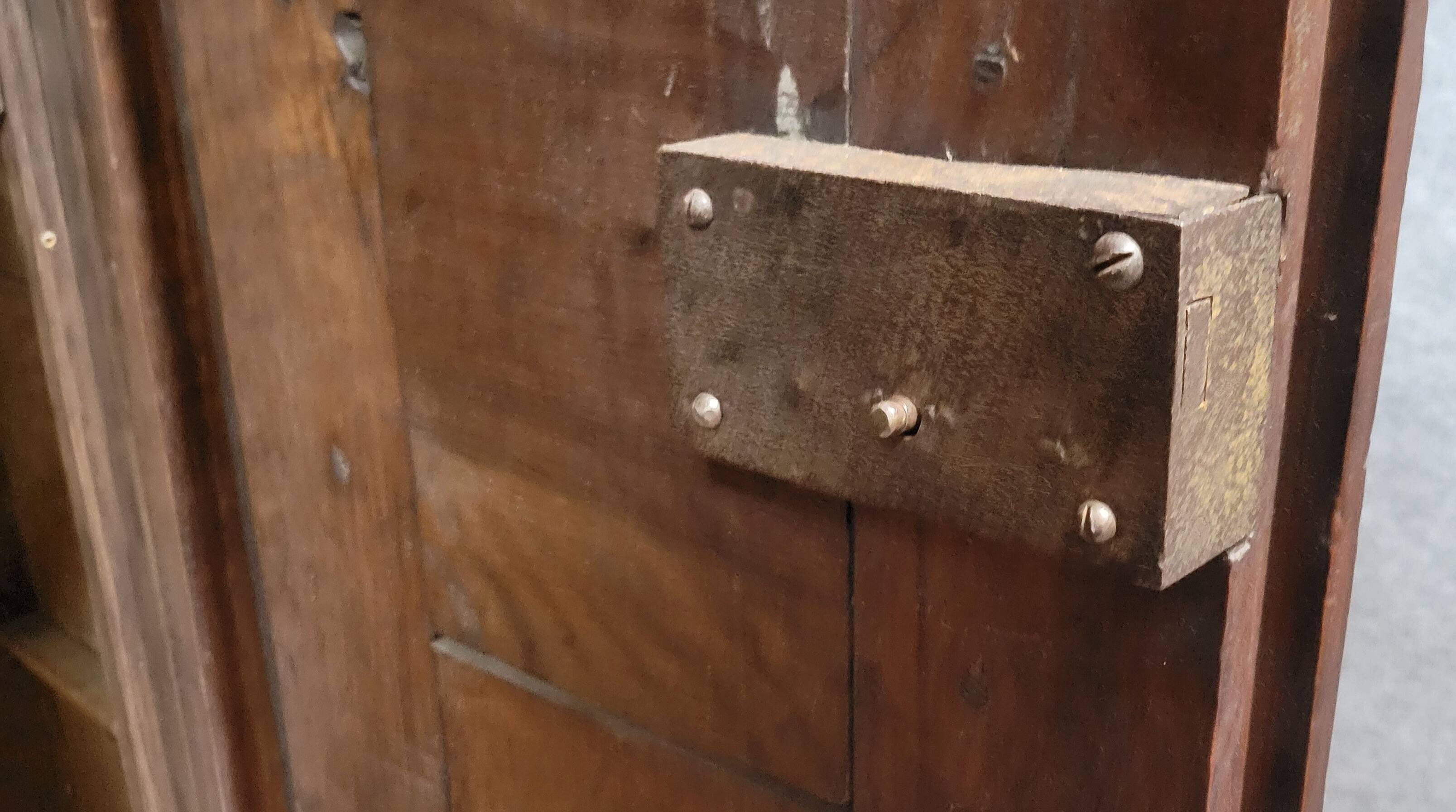 Renaissance style wardrobe in richly carved solid wood, 17th century
