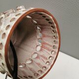 Beautiful, cylinder-shaped hanging lamp in ceramic.