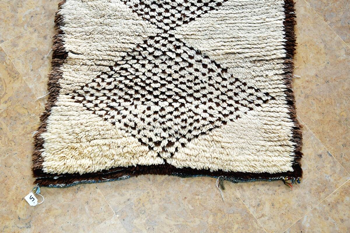 Petit Tapis Beni Ouarain vintage
