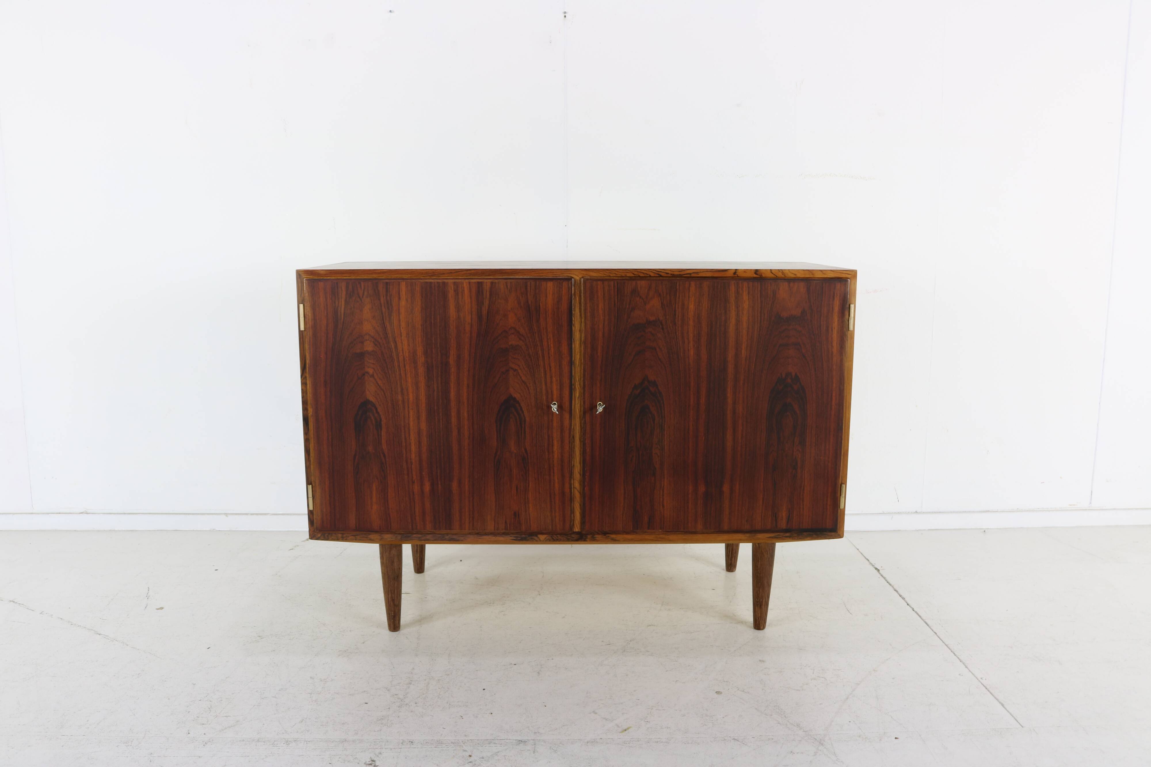 Rosewood cabinet by Poul Hundevad
