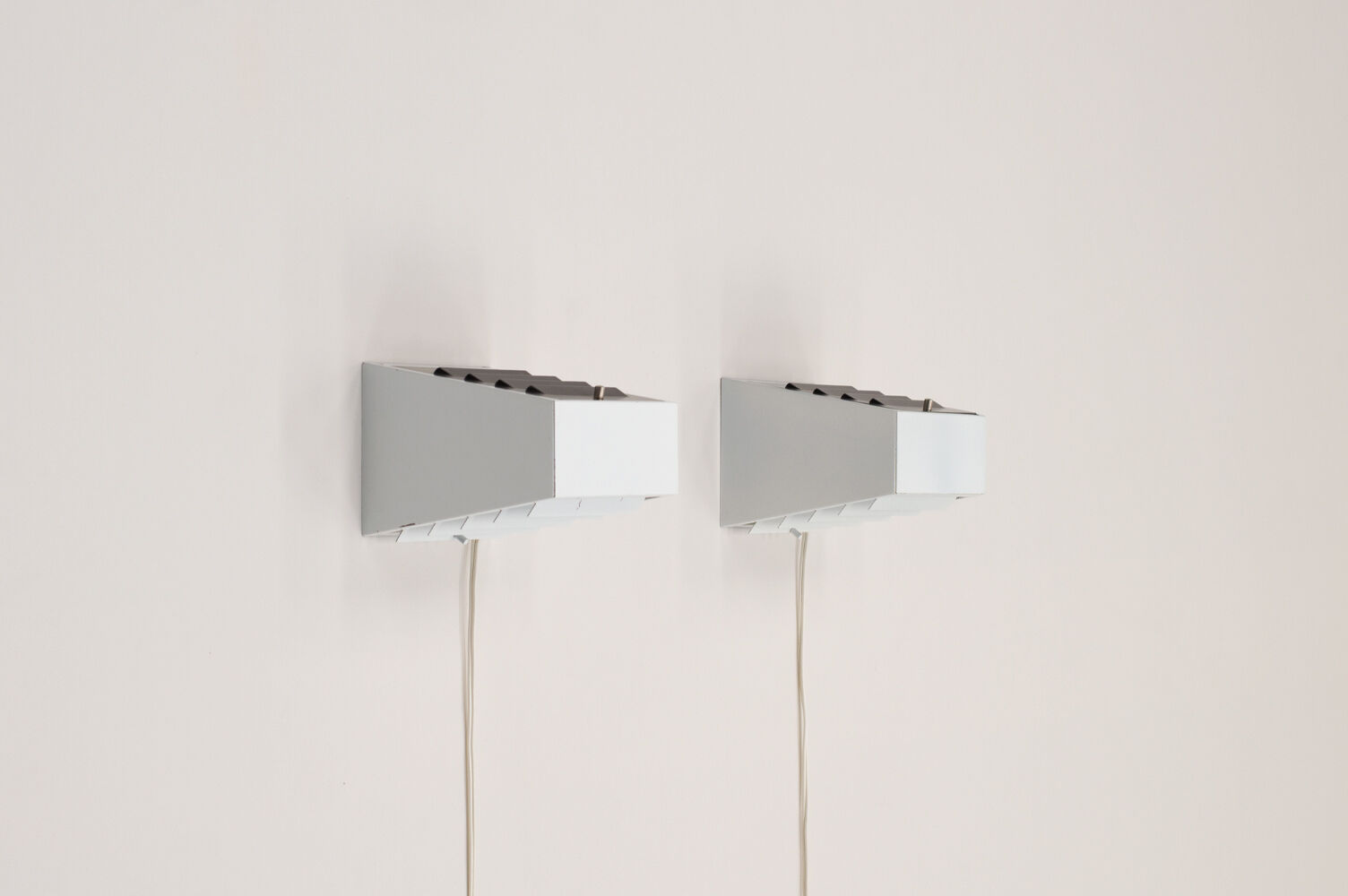 Set of 2 bedside / wall lamps C-1586 by Raak Amsterdam, Netherlands 60s