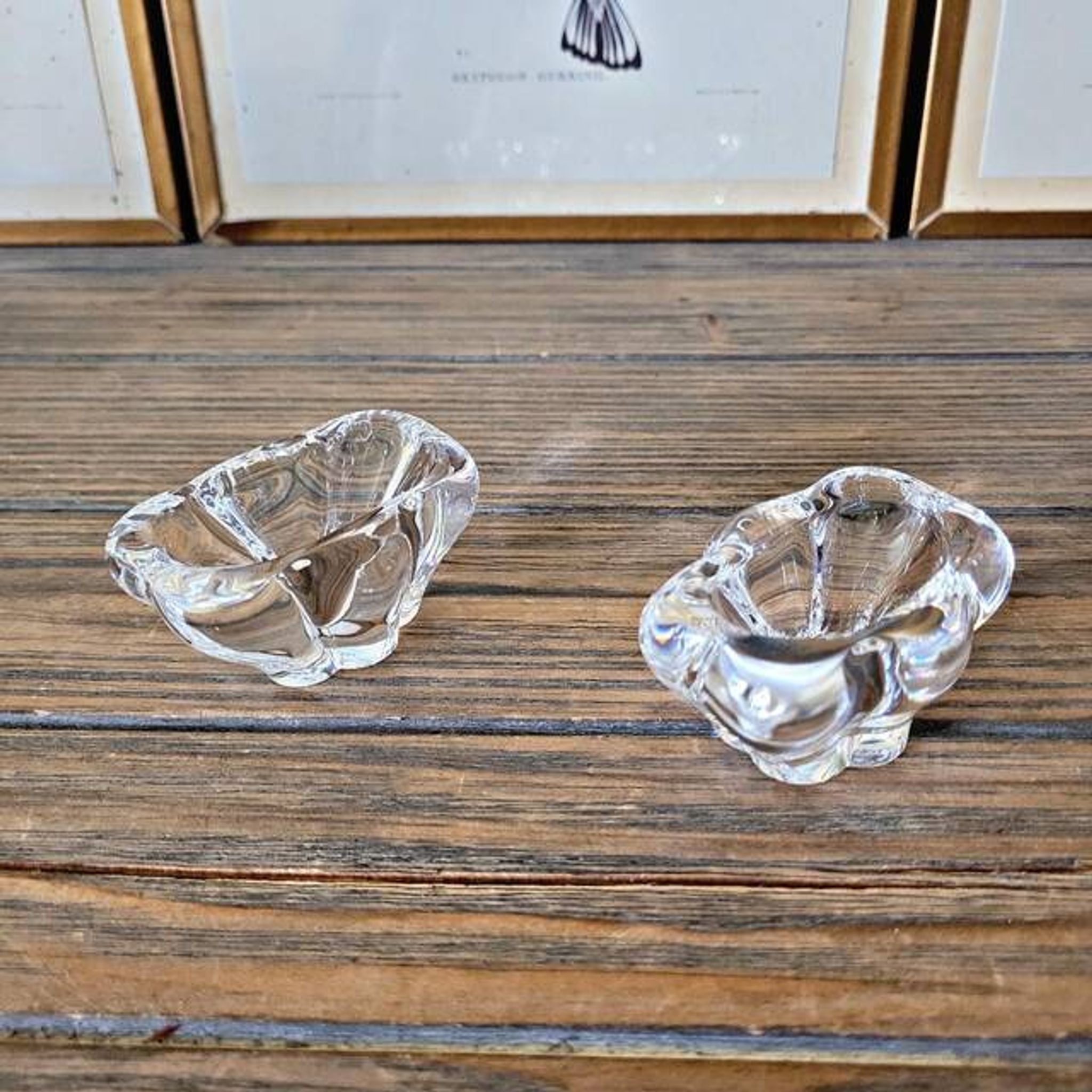 Salt cellars / salt shakers Daum in signed crystal Daum France (set of 2)