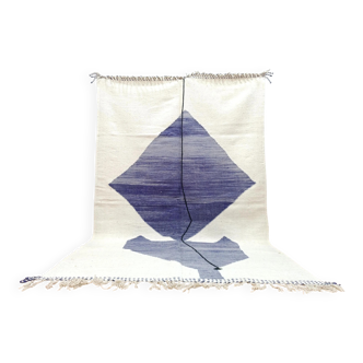 Handmade traditional carpet 250cm x 150cm Moroccan