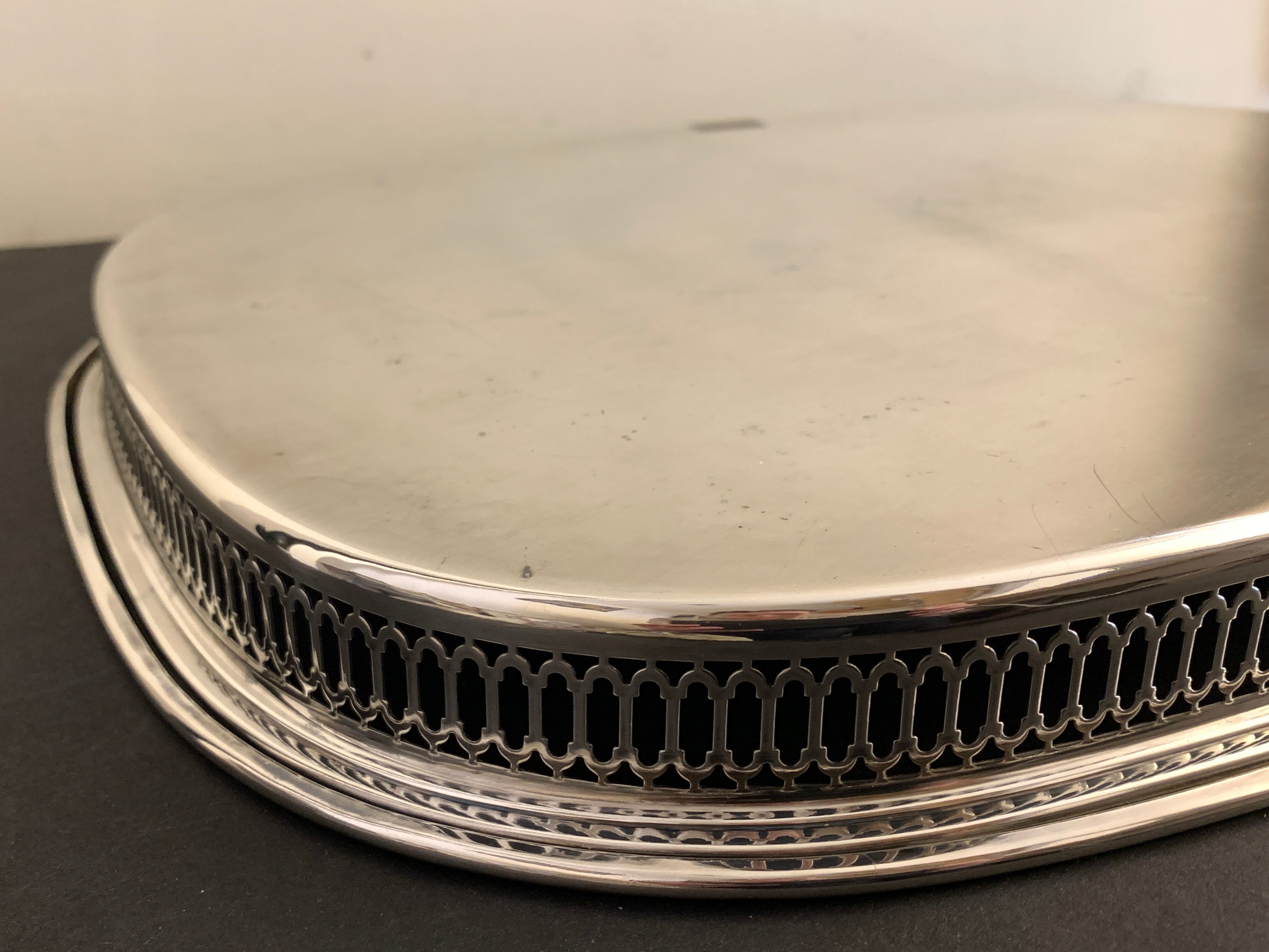 Christofle serving tray in silver metal