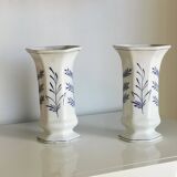 Pair of Dutch jarrones – ceramica delft