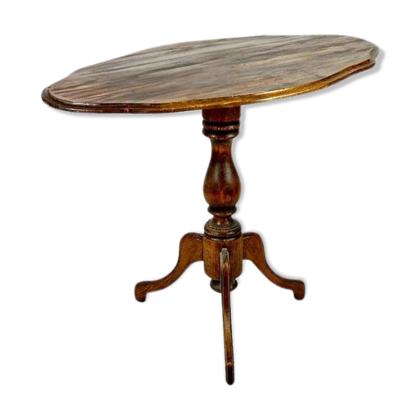 Tripod pedestal table