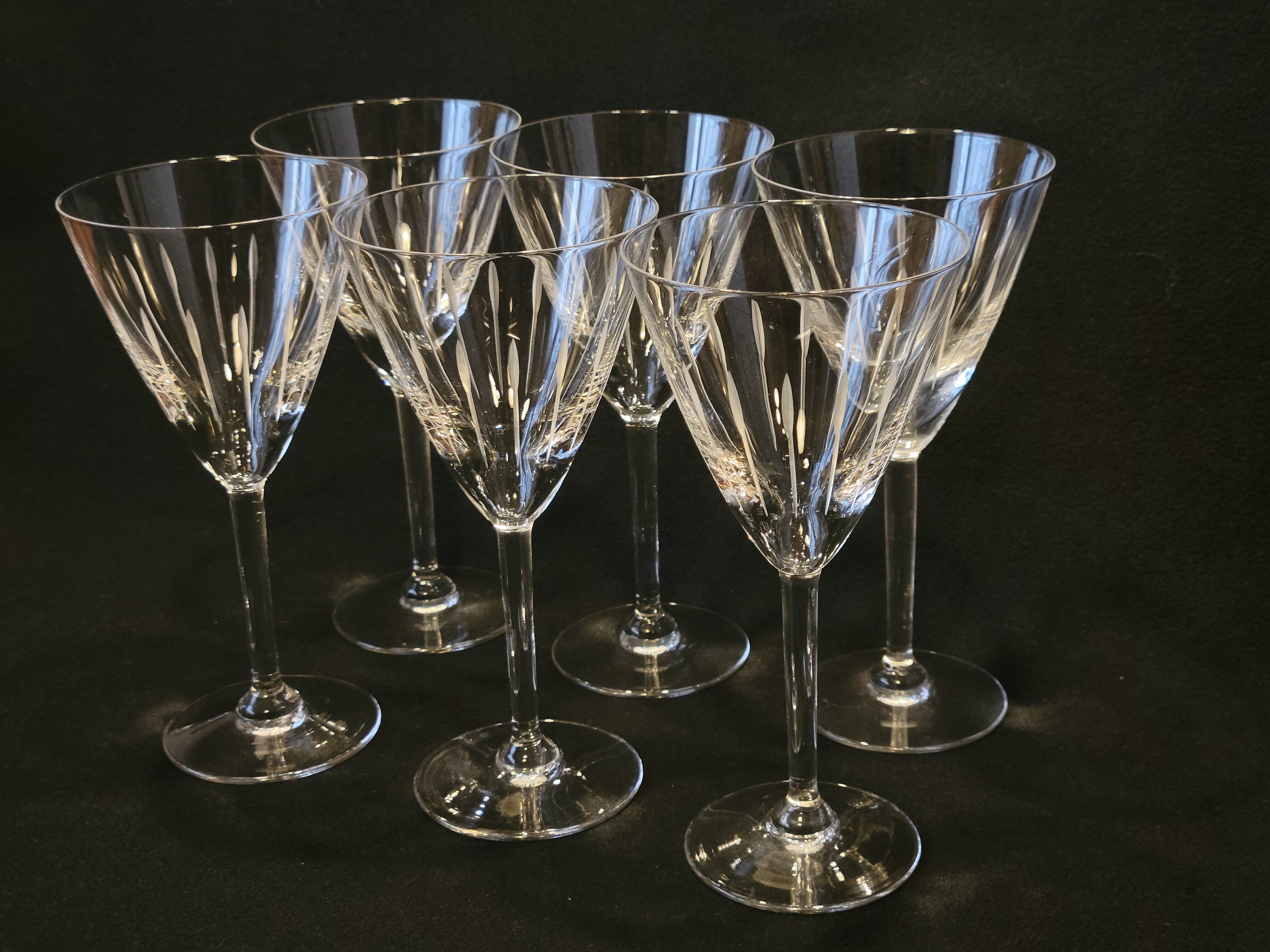 6 wine / port glasses in Baccarat cut crystal? 1930s