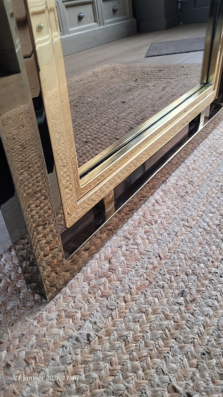 Large vintage design mirror in gold metal