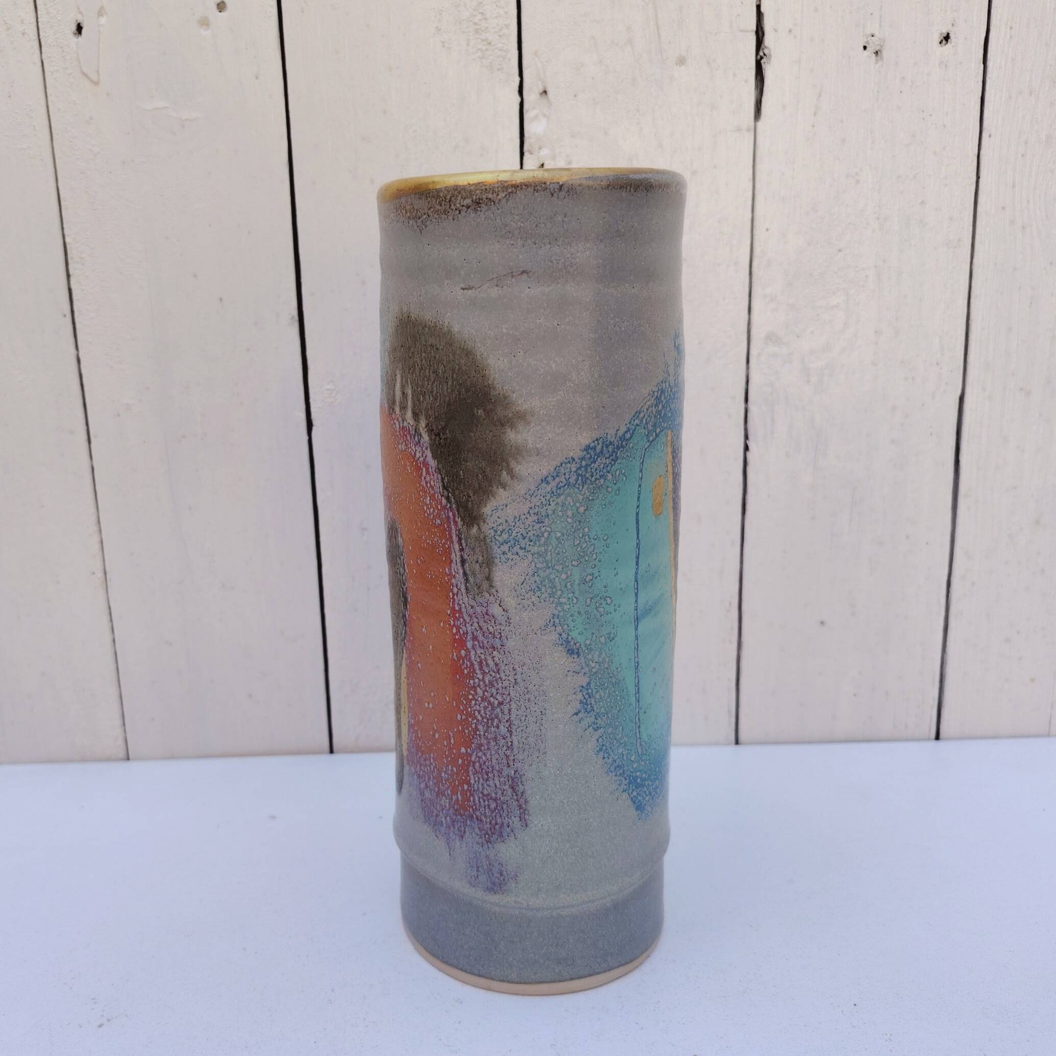 Ceramic vase by Eduardo Constantino