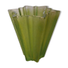 Vase en verre de forme d'étoile vert  art déco
